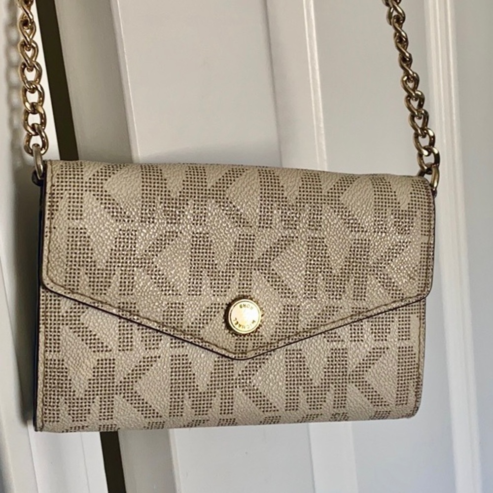 Michael Kors crossbody